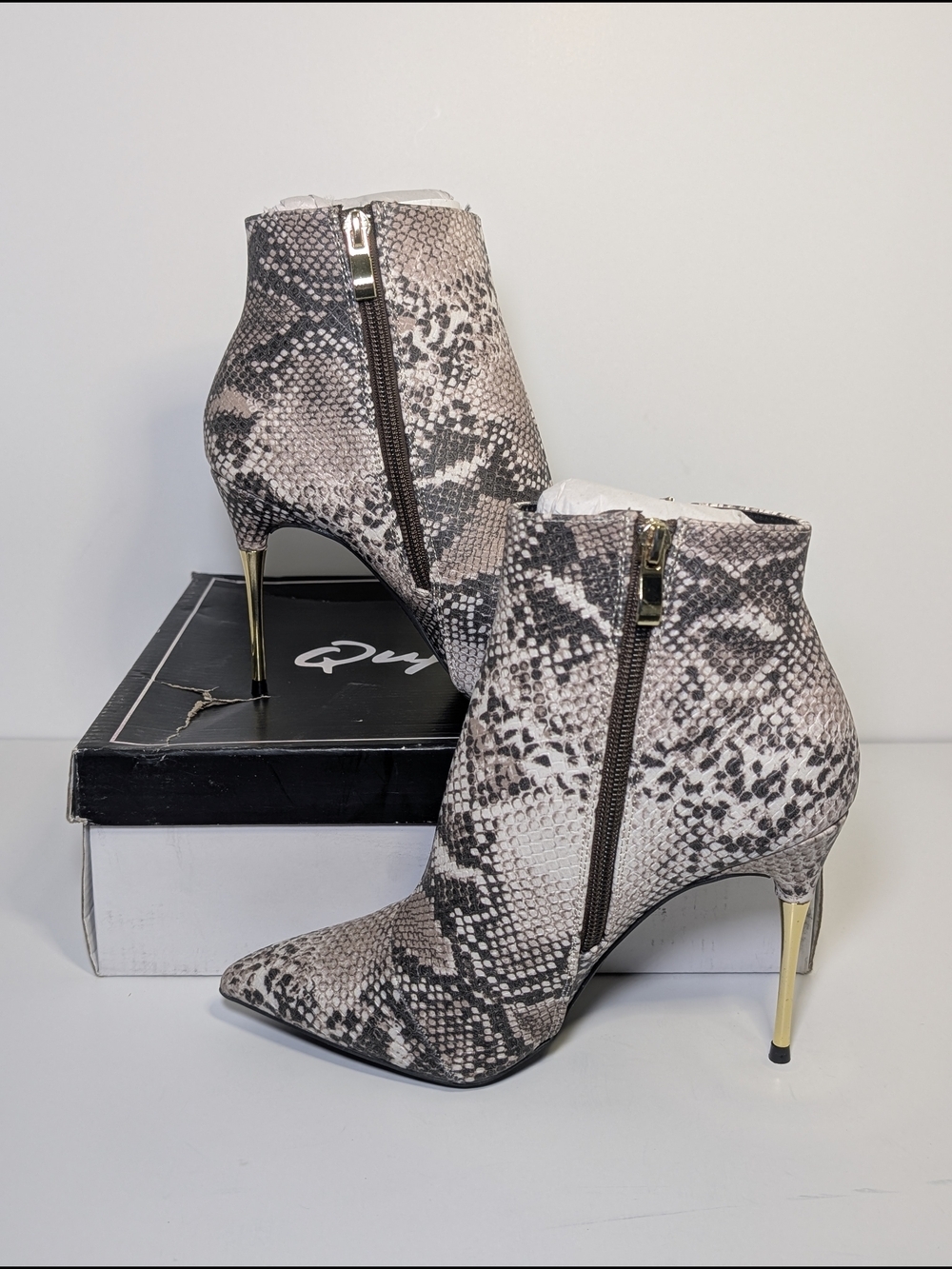 Qupid Snakeskin Ankle Boots Sz 6 NIB Pointy Toe Gold Stiletto High Heel Booties